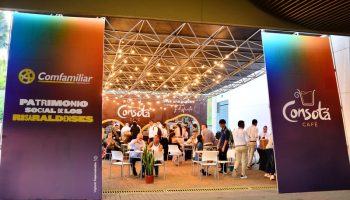 STAND PARA ENTREGA DE CAFÉ-min