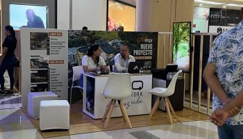 STAND PEQUEÑO PARA CENTRO COMERCIAL